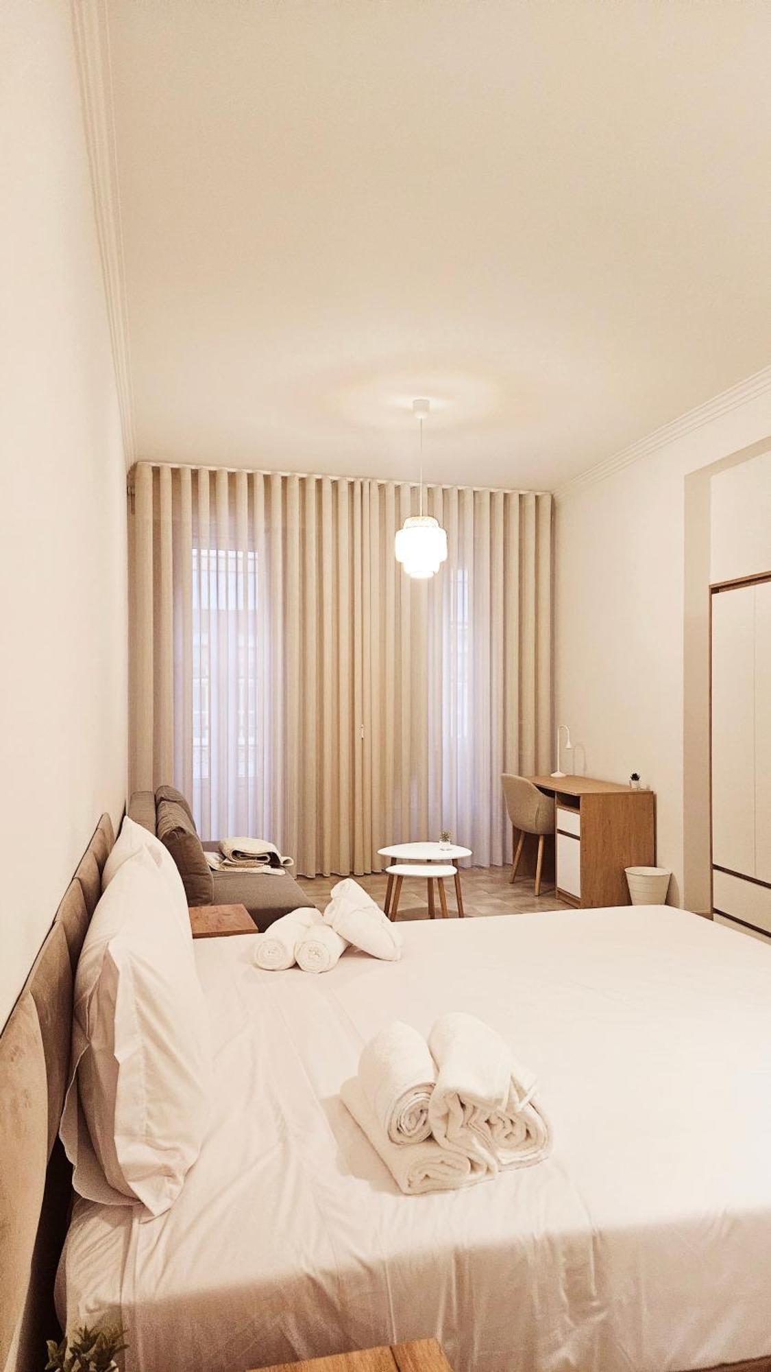 Rooms4You 2 In Historic Center Of Braga Esterno foto