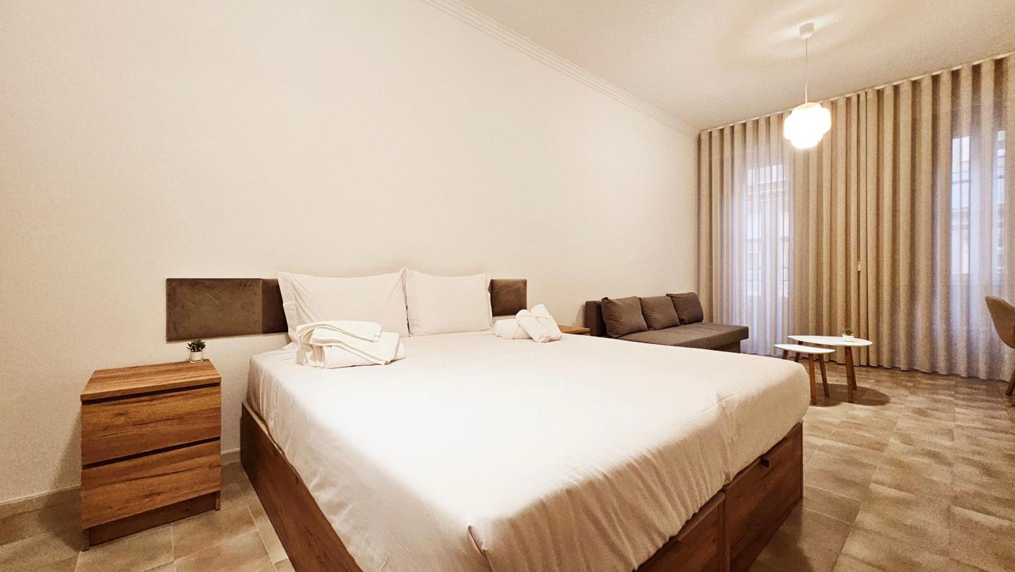 Rooms4You 2 In Historic Center Of Braga Esterno foto