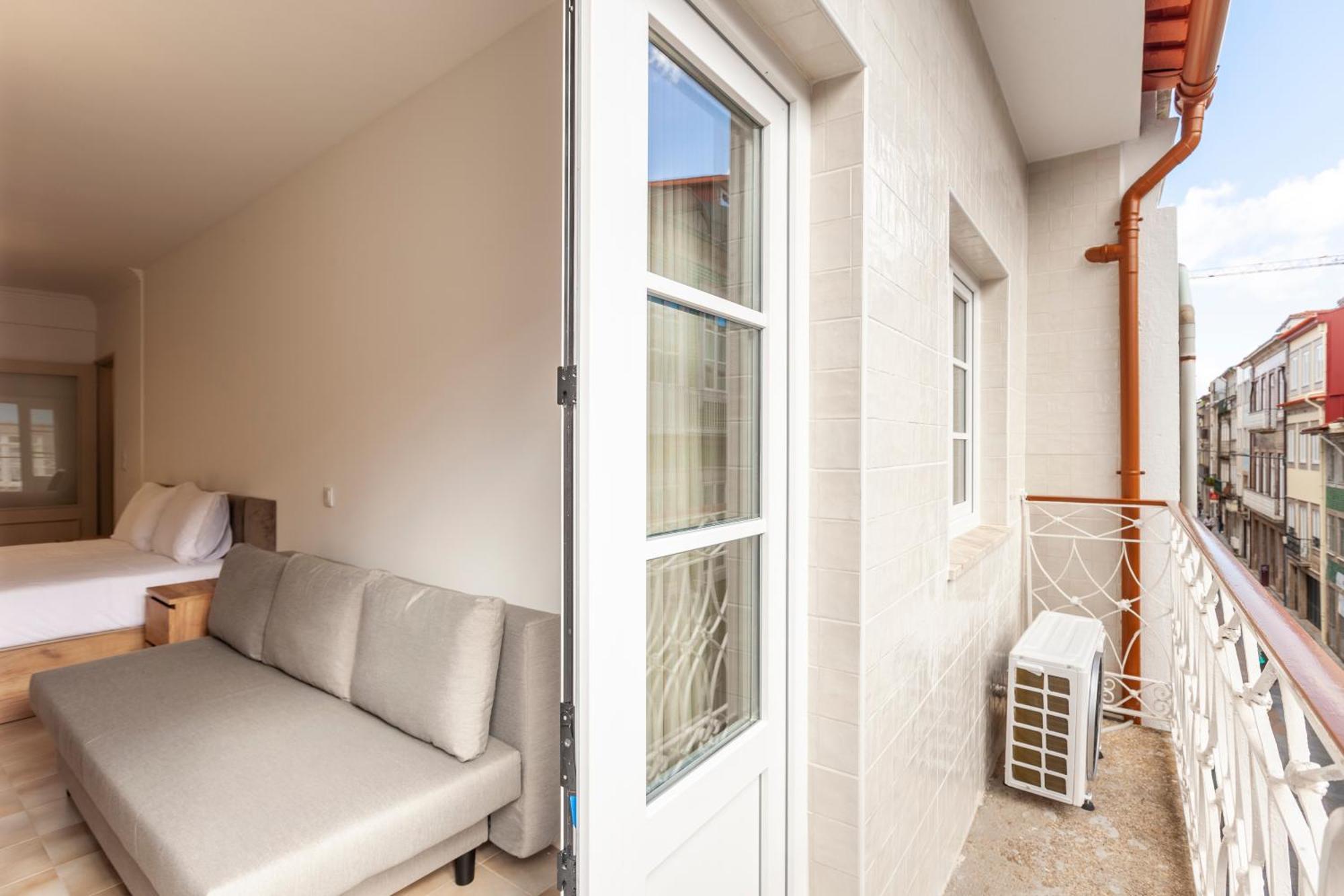 Rooms4You 2 In Historic Center Of Braga Esterno foto